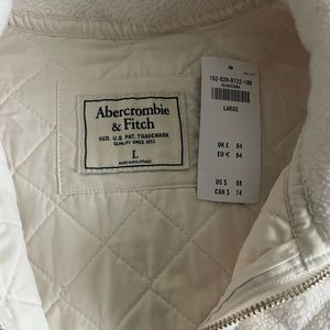 Abercrombie & Fitch fleece vest